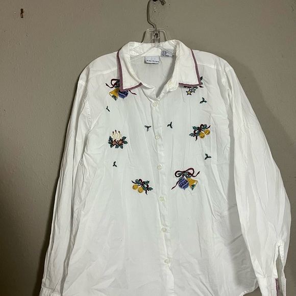 Vintage Bobbie Brooks Embroidered Christmas Shirt - Picture 5 of 6